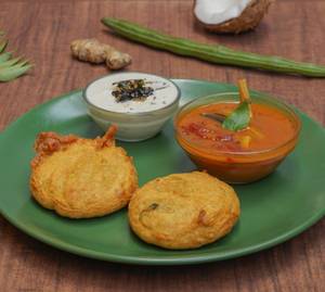 Potato Vada (With Sambar & Chutney)