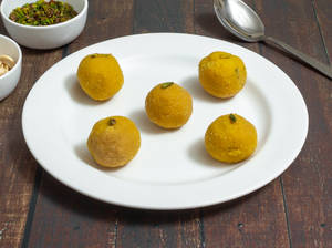 Besan Laddu