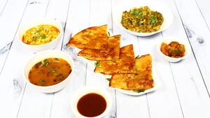 Aloo Pyaz Paratha Thali
