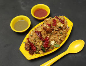 Schezwan Chicken Fried Rice
