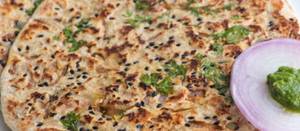 Onion Parantha(chatney +pickle)