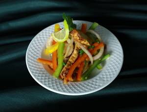 Indian Chargrill Pepper Salad-paneer ( K Cal 463 )