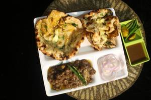 Amritsari Chur Chur Naan With Dal Makhani / Chole
