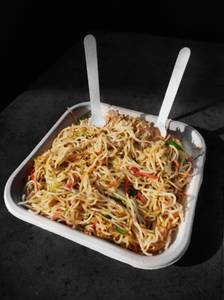 Veg Hakka Noodles