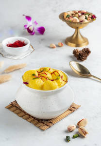 Angoori Rasmalai 