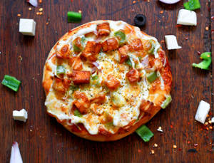Spicy Paneer Pizza Medium