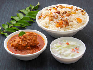 Ghee Rice With 2 Pcs Chicken Curry