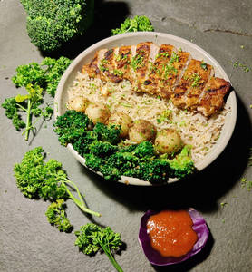 BBQ Butter Parsley Chicken Meal Box