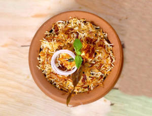 Veg Biryani With Raita & Salad
