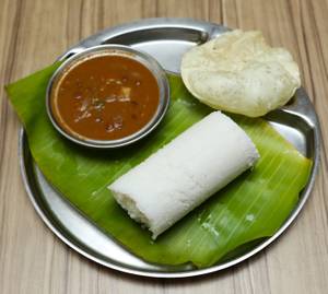Puttu + Kadala + Pappadam