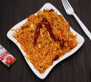 Schezwan chicken noodles