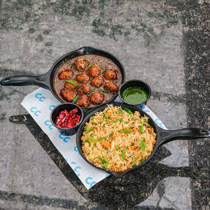 Veg Fried Rice With Manchurian