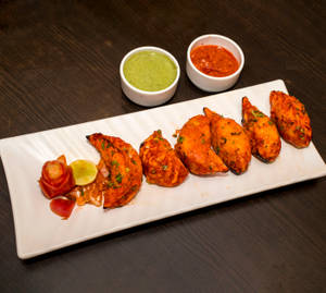 Veg Tandoori Momos (6 Pcs)