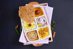 Chicken Mughlai Gravy Jumbo Lunchbox