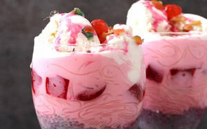 Meenas Special Falooda