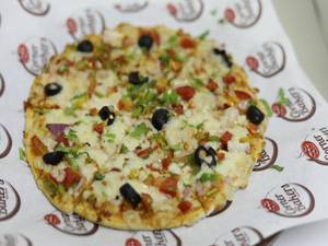 Sizzling Paneer Pizza [7 Inches]