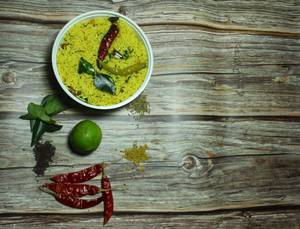 Nimmakaya Pulihora (Lemon Rice)