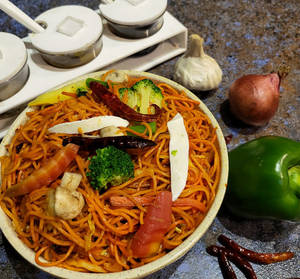 Veg Chilli Garlic Noodles