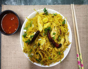Singapuri Chicken Noodles
