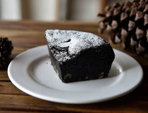 Molten Chocolate Brownie With Walnuts
