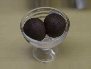 Kala Jamun (Dry) 