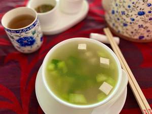 Tofu N Bokchoy Clear Soup