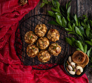 Shahi Laddu [ 250 Grams ]
