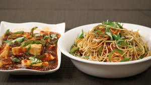 Veg Hakka Noodles With Paneer Chilly Combo