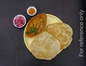 Chole  Bathura ( 2 Bathura )