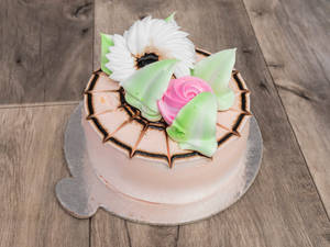 Strawberry Cake (1/2 kg)