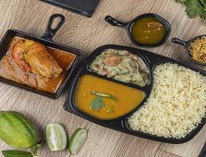 Jumbo Chingri Malaicurry Office Parar Thali