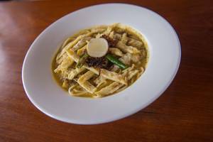 Egg Khow Suey