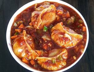 Paneer Momos Manchurian [8 Pieces]
