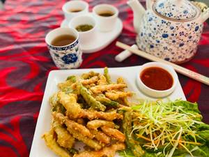 Crispy Fried Vegetables in Sesame Seed