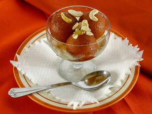 Gulab Jamun (2 Pcs)