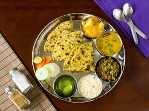 Premium Methi Paratha Thali Without Rice