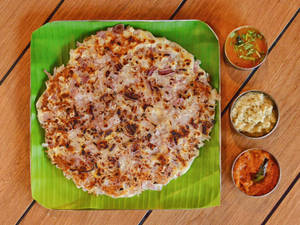 Onion Uttapam (1 Pc)