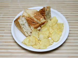 Mayonnaise Chicken Sandwich