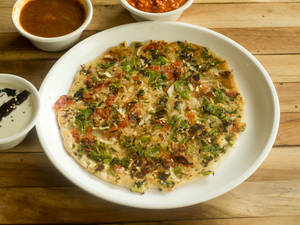 Mixed Veg Uttapam (1 pc)