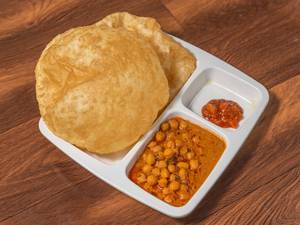 Chole Bhature [2 Pieces]