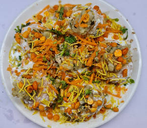 Dahi Batata Puri