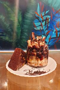  Special Chocolate Brownie Sundae ( Godzilla )