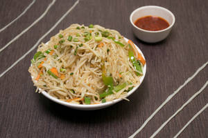 Veg Hakka Noodles