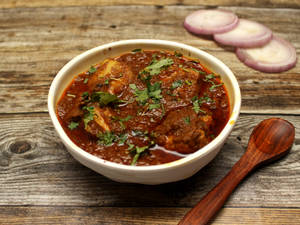 Chicken Chilli Boneless (4 Pcs) + Laccha Paratha (2 Pcs)