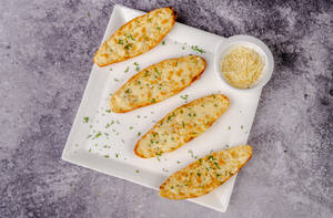 Mozzarella Garlic Bread (4 Pcs)