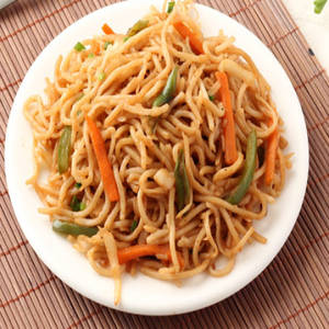 Chi. Hakka Noodles