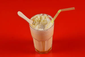 Mishrambo (Vanilla ke Sath) Ice cream Shake