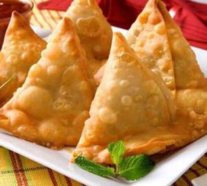 Aloo Samosa (1 Piece)