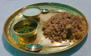 Sabudana Khichdi with groundnut powder [ No potato ]