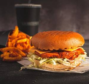 Peri Peri Paneer Cheese Burger + Peri Peri Fries + Mocktail